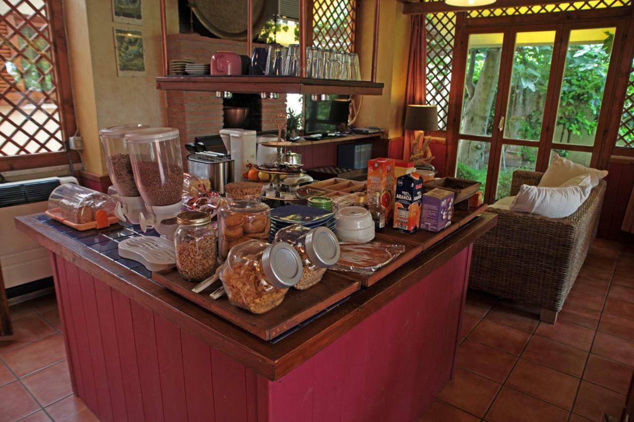B&B Villa Rome Alojamento de Acomodação e Pequeno-almoço Roma